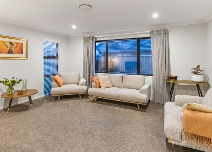  at 35 Carmine Crescent, Appleby, Richmond