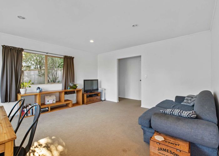  at 21C Ribblesdale Road, Henderson, Auckland