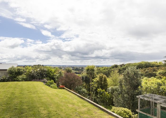  at 76 Cashmere Drive, Fitzherbert, Palmerston North