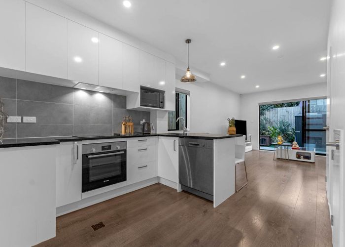  at 12/8 Arney Road, Ranui, Waitakere City, Auckland
