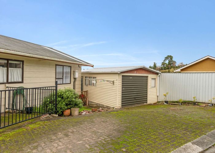  at 8 Parkdale Drive, Aramoho, Whanganui, Manawatu / Whanganui