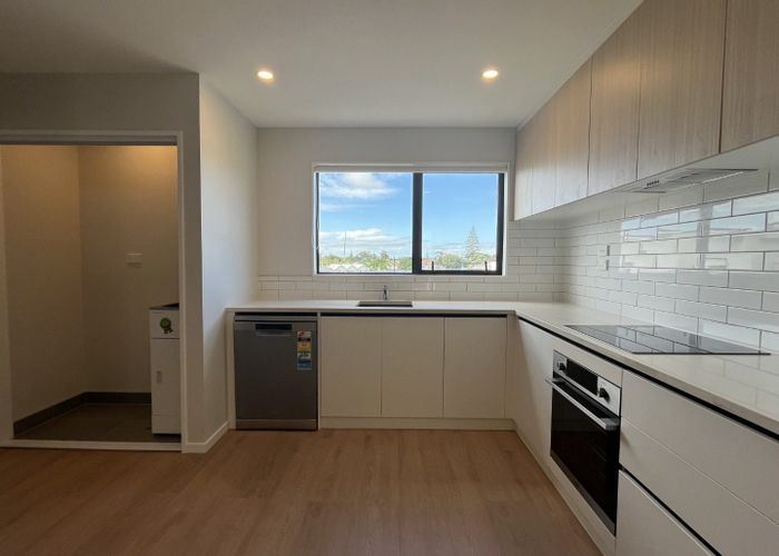  at 74 Tukari Lane, Mangere Bridge, Manukau City, Auckland