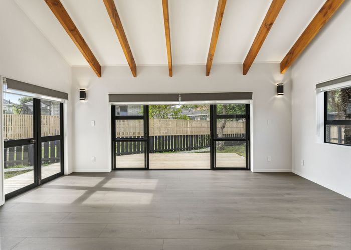  at 2/73 Puhinui Road, Papatoetoe, Manukau City, Auckland