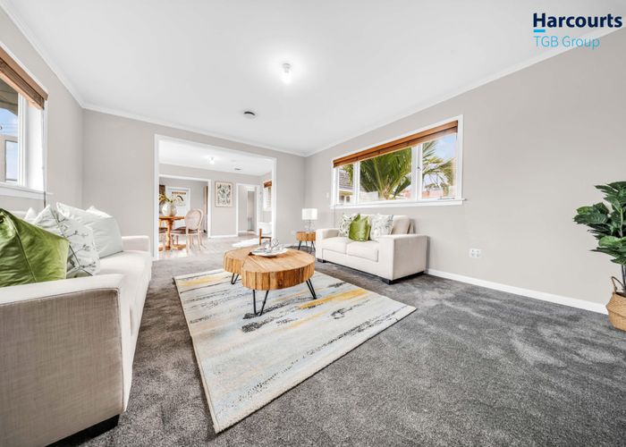  at 19 Hill Road, Hillpark, Auckland