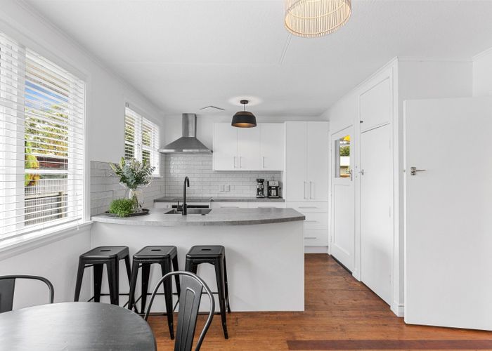  at 12 Norwich Place, Awapuni, Palmerston North