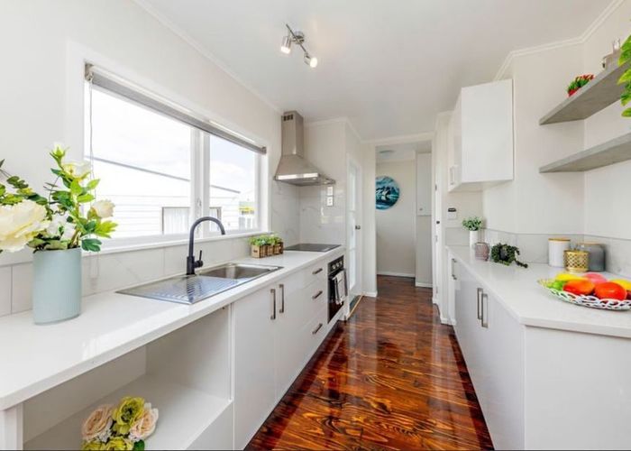  at 24 President Avenue, Papakura, Papakura