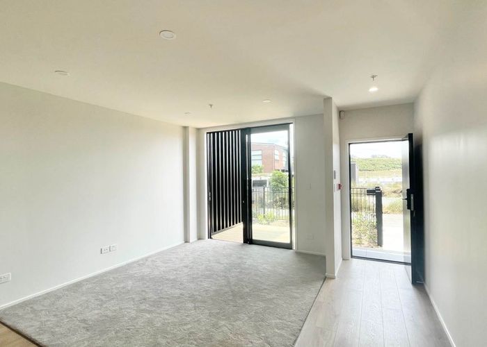  at 7/18 Karengo Street, Long Bay, North Shore City, Auckland