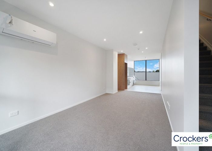  at 6 Treasure Lane, Te Atatu South, Waitakere City, Auckland