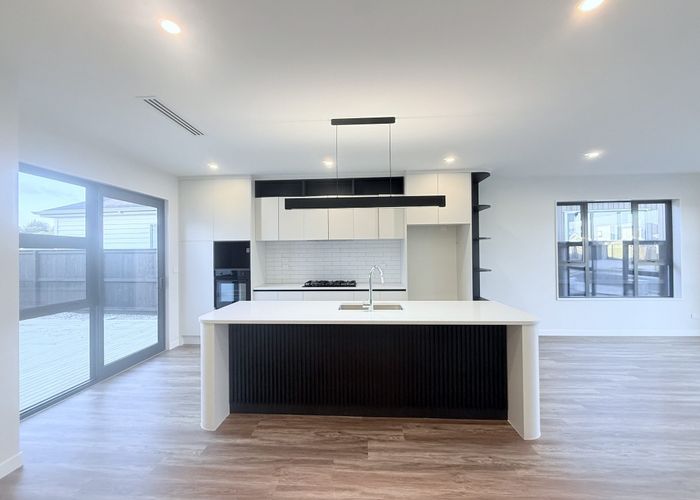  at 11 Pupu Crescent, Opaheke, Papakura, Auckland