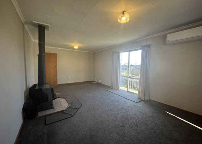  at 71 Avon Road, Clifton, Invercargill