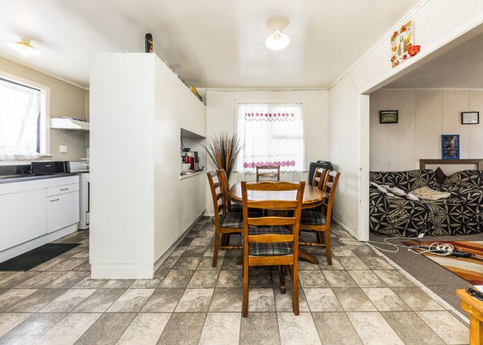  at 116 Clayton Avenue, Otara, Auckland