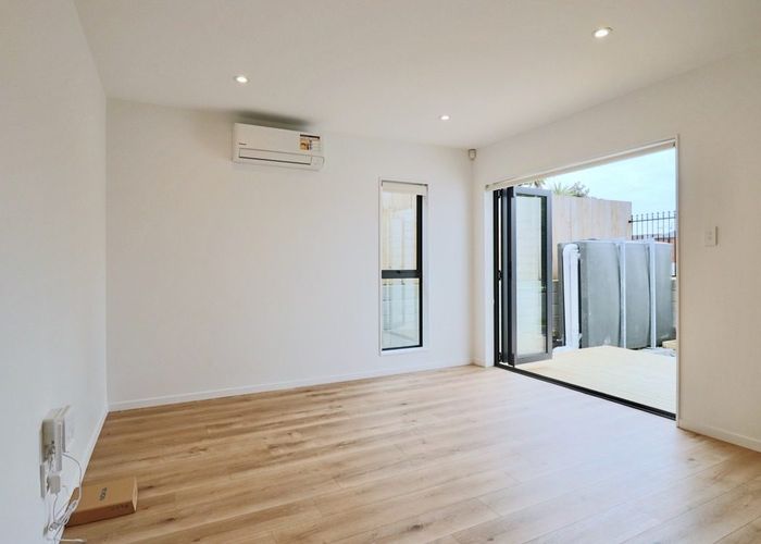  at 62A Glenmore Road, Sunnyhills, Manukau City, Auckland