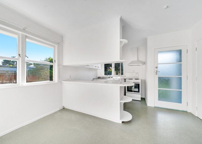  at 2/11 Don Street, Papakura, Papakura, Auckland