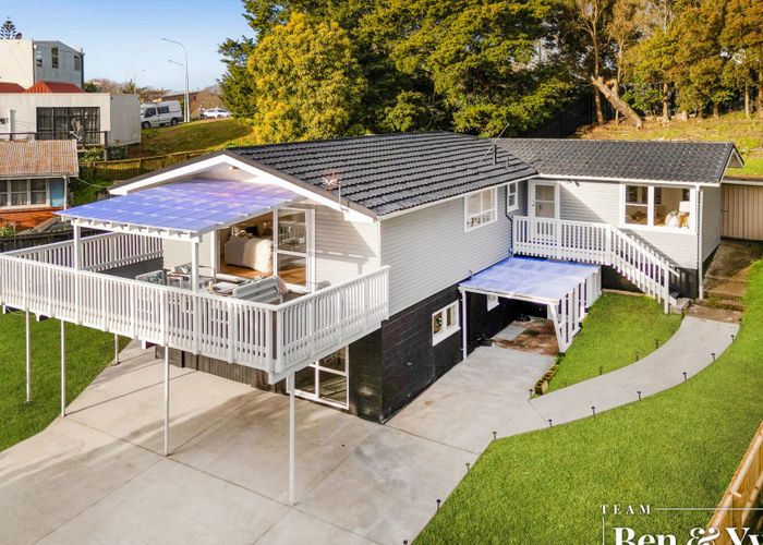  at 14 Domain Road, Panmure, Auckland