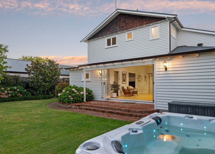  at 112 Knowles Street, St. Albans, Christchurch City, Canterbury