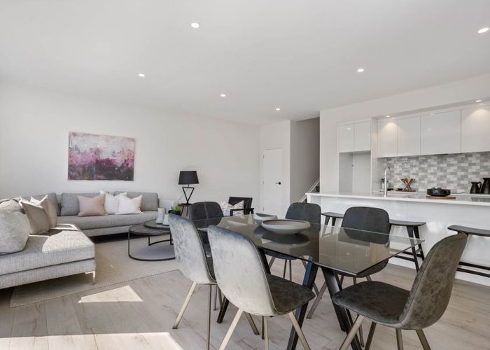  at 19A Tawa Road, Te Atatu Peninsula, Auckland