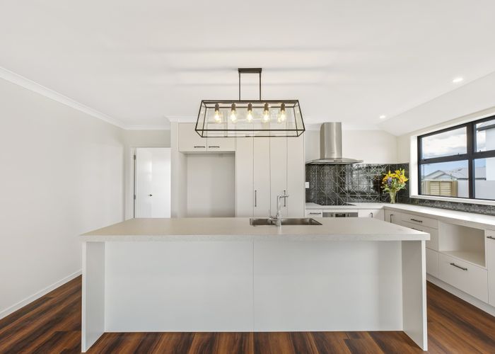  at 14 Saint Thomas Avenue, Pyes Pa, Tauranga