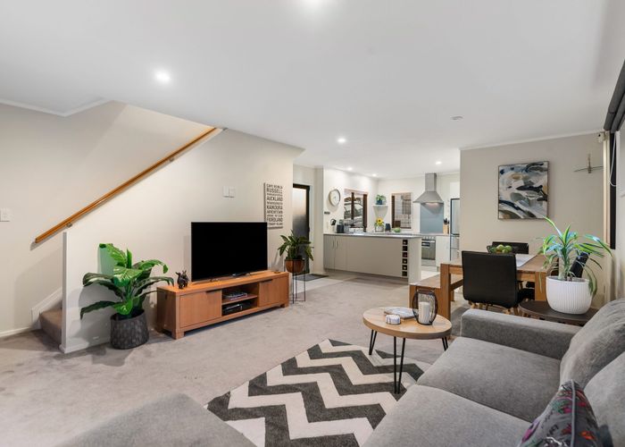  at 1/98B Manuka Road, Bayview, North Shore City, Auckland