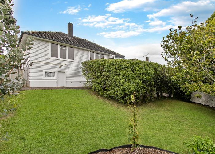  at 25 Clairville Crescent, Wai O Taiki Bay, Auckland