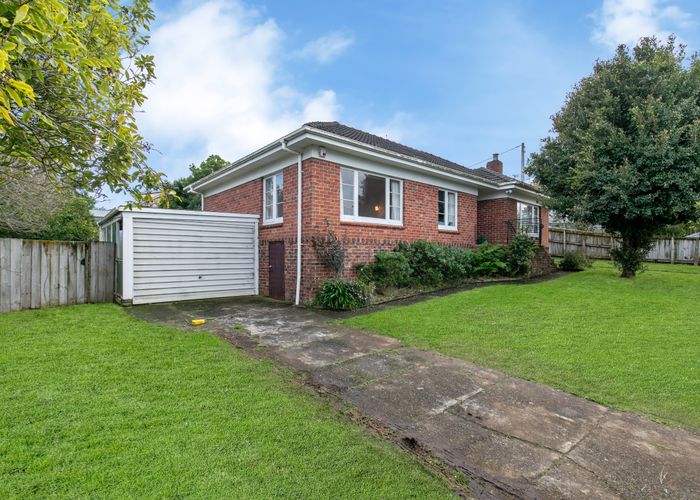  at 27 Frost Road, Mount Roskill, Auckland
