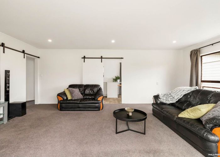  at 112 Racecourse Road, Waiuku, Waiuku