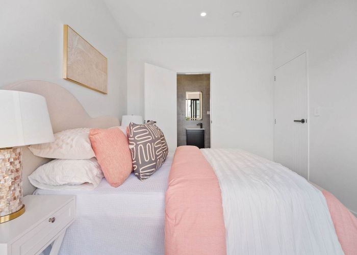  at 8 Pilot Drive, Hobsonville, Waitakere City, Auckland