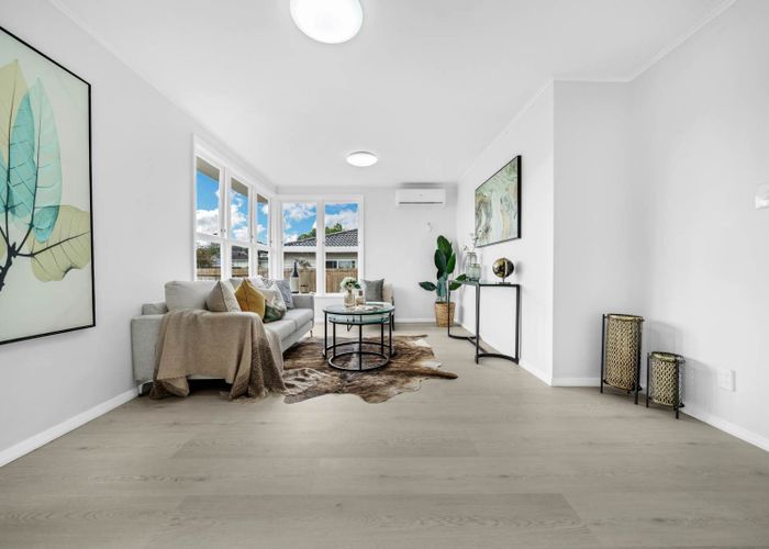  at 61 Greenslade Crescent, Northcote, North Shore City, Auckland