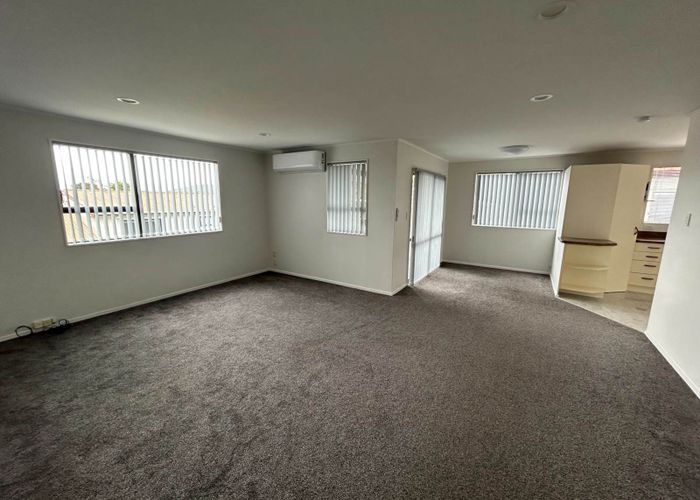  at 6 Marco Place, Highland Park, Manukau City, Auckland