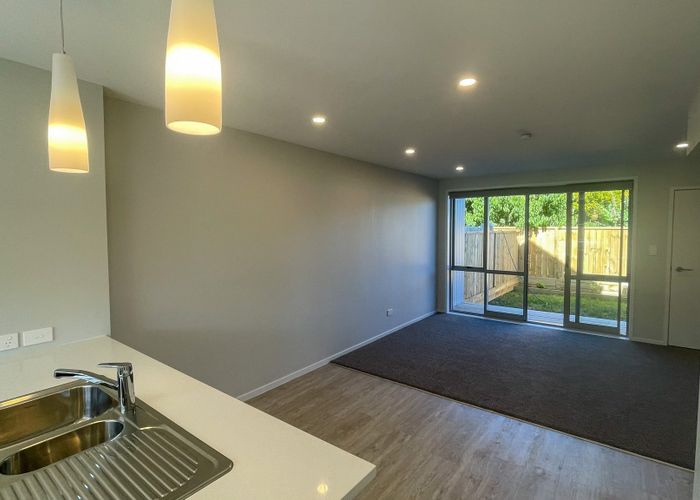  at 4/51 Wharf Road, Te Atatu Peninsula, Waitakere City, Auckland