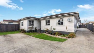 at 13 Harwell Place, Mangere, Auckland