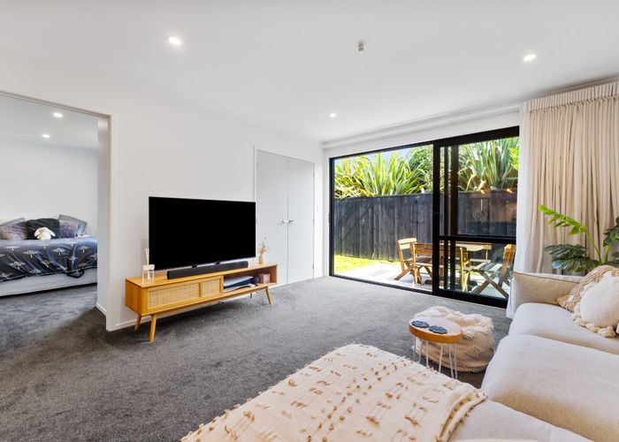  at 37 Rosslands Avenue, Karaka, Papakura