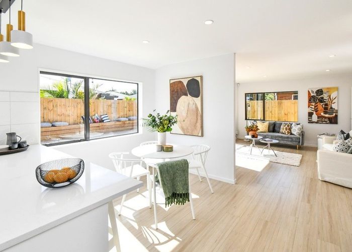  at 6 Morewood Lane, Favona, Auckland