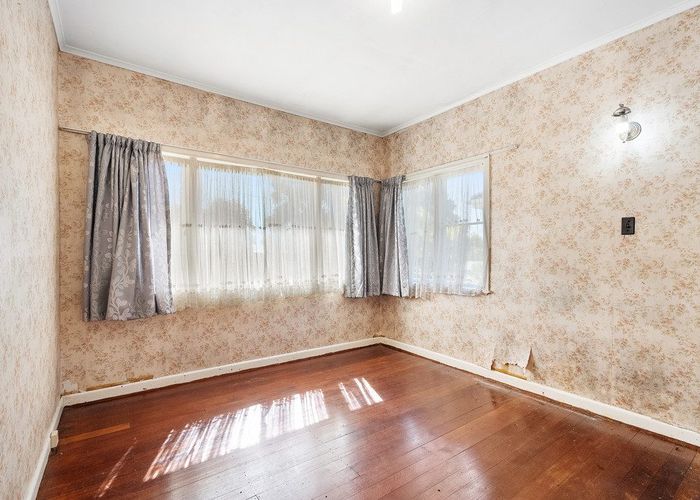  at 35 Sturges Avenue, Otahuhu, Auckland