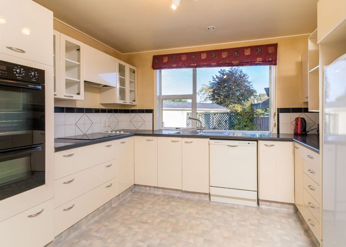  at 16 George Street, Milton