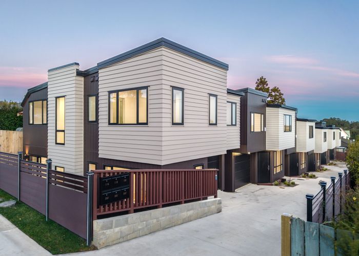  at 24A-F Roberts Road, Glenfield, North Shore City, Auckland