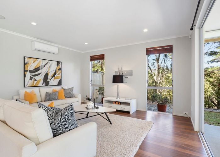  at 34 Pin Oak Drive, Schnapper Rock, Auckland