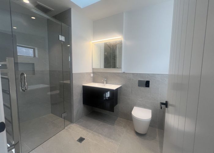  at 4 Red Deer Rise, Kelvin Heights, Queenstown