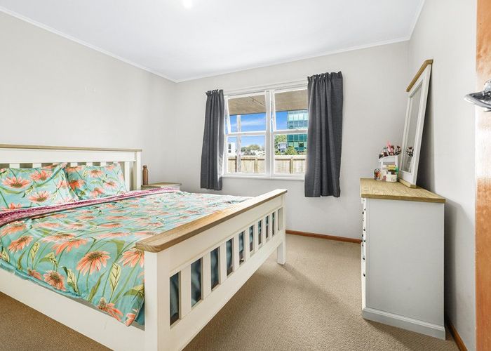  at 3/3 Puutikitiki Street, Hamilton East, Hamilton