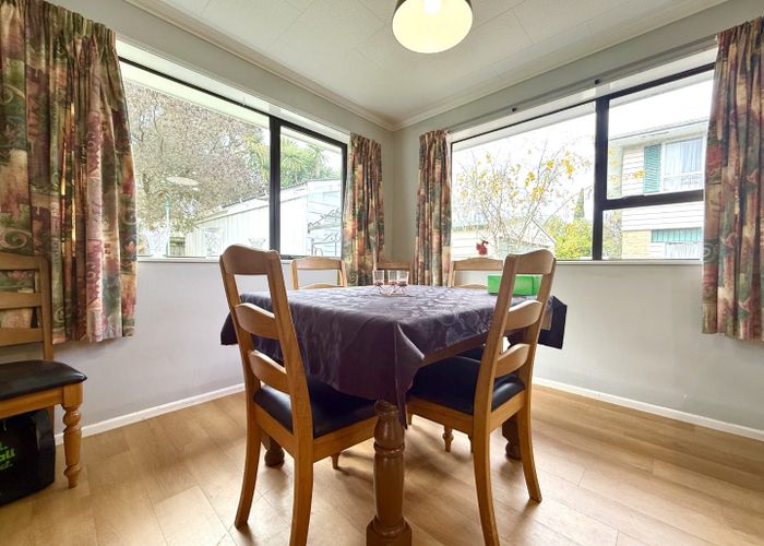  at 122 California Drive, Totara Park, Upper Hutt, Wellington