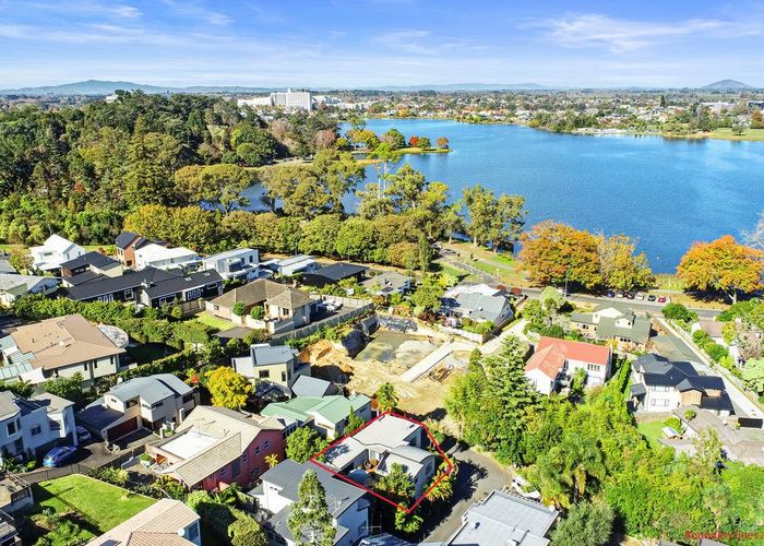  at 112H Lake Road, Frankton, Hamilton