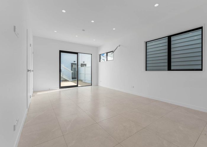  at 16 Tukauri Place, Papakura, Papakura, Auckland