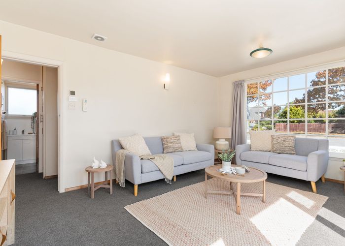  at 1/400 Memorial Avenue, Burnside, Christchurch City, Canterbury
