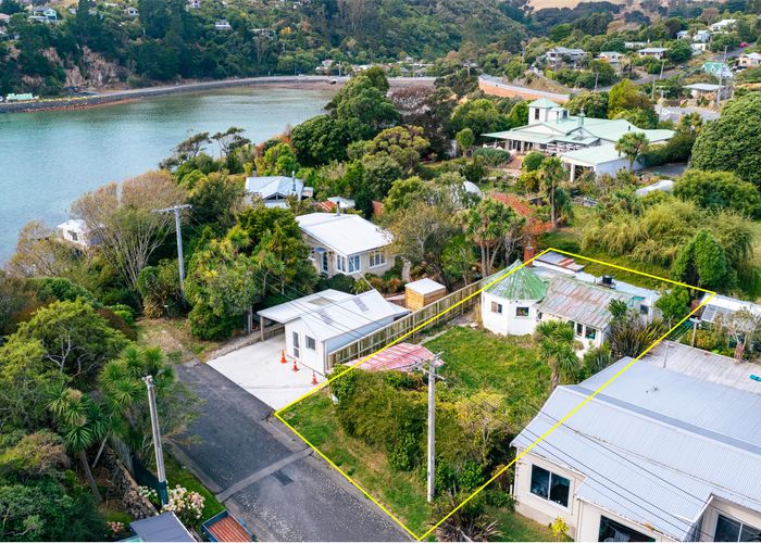  at 6 Gwyn Street, Broad Bay, Dunedin
