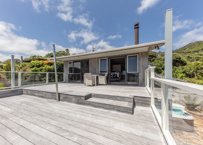  at 37 Rayner Road, New Lynn