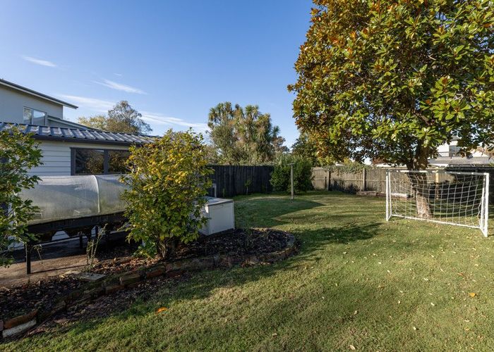  at 15 Clarendon Terrace, Woolston, Christchurch City, Canterbury
