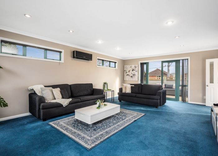  at 2 Henry Street, Ebdentown, Upper Hutt