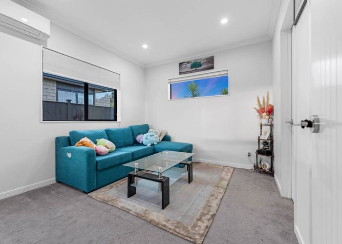  at 25 Holcroft Street, Papakura, Papakura