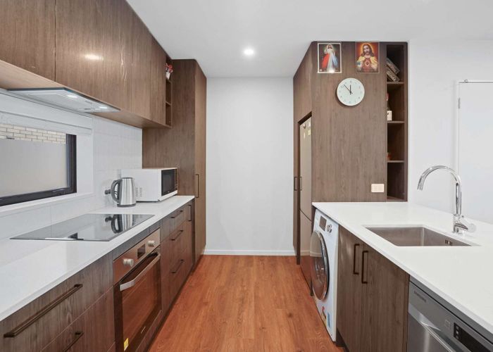  at 4/327 Lincoln Road, Addington, Christchurch City, Canterbury