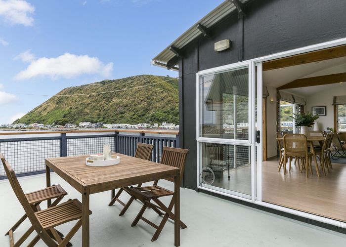  at 32 Owhiro Bay Parade, Owhiro Bay, Wellington