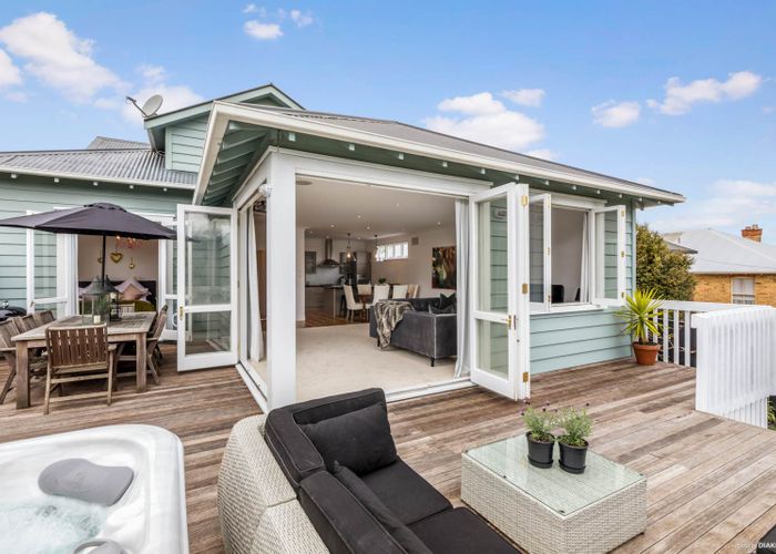  at 10 Tenterden Avenue, Mount Eden, Auckland